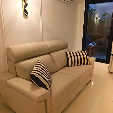 Apartament Beautiful Duplex Private Patio Center Alicante