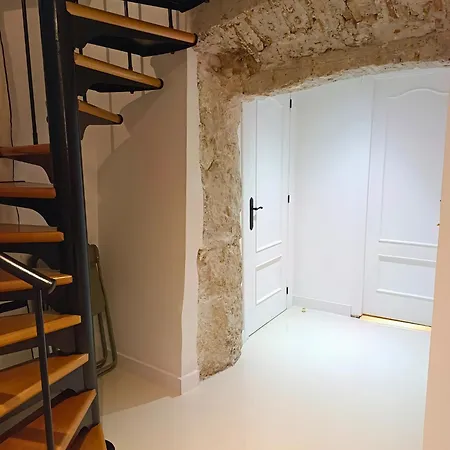 Beautiful Duplex Private Patio Center Apartament Alicante