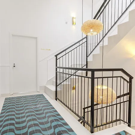 Apartament Beautiful Duplex Private Patio Center *