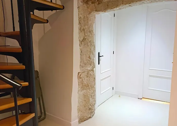 Beautiful Duplex Private Patio Center Daire Alicante