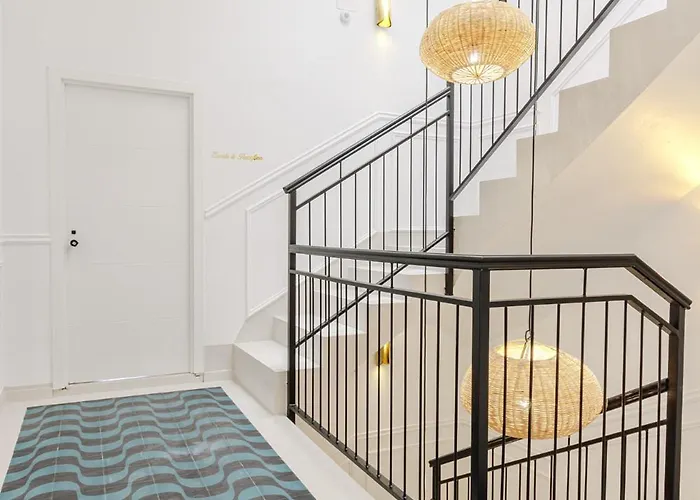 Daire Beautiful Duplex Private Patio Center *